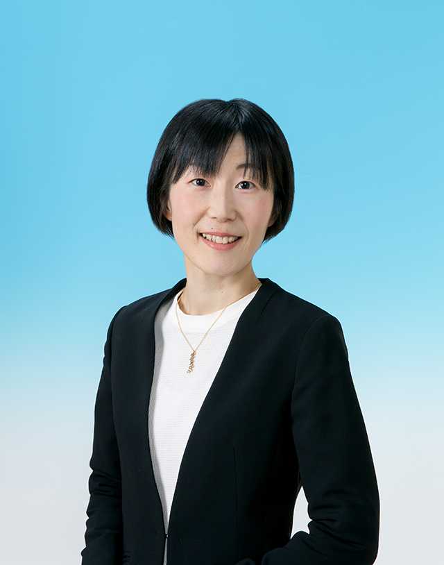 川本 彩花